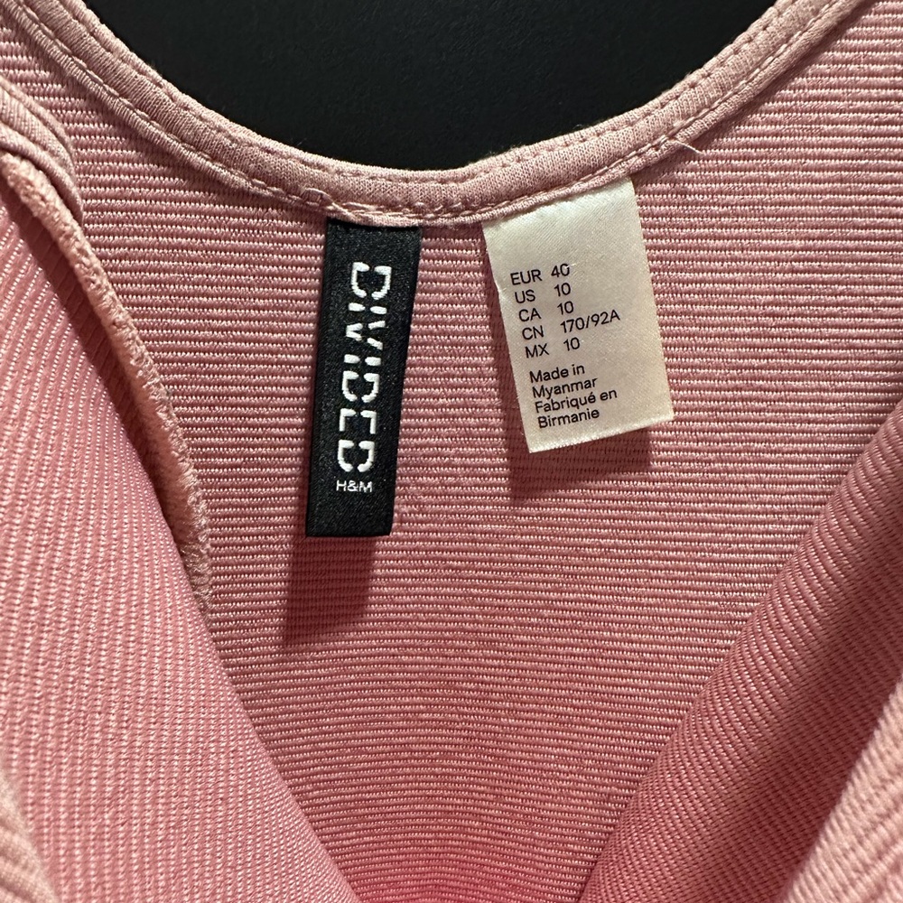 Pink Ribbed Dress. - Picture 4 of 4